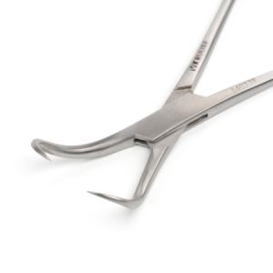 KRUUSE Backhaus Towel Forceps, 11 cm / 4.3"
KRUUSE Backhaus Towel Forceps, 11 cm / 4.3"