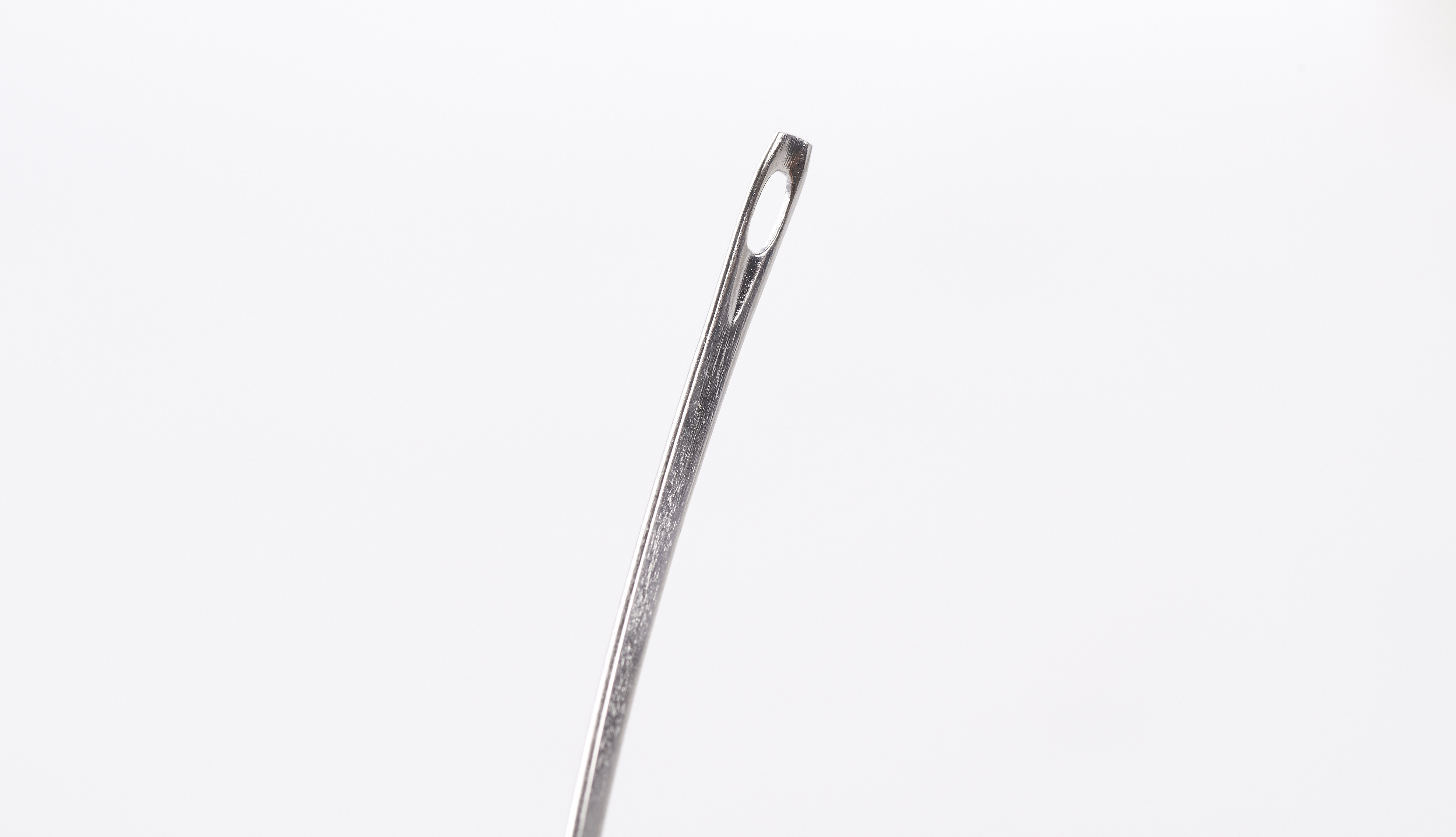 KRUUSE suture needle regular eye, 3/8 circle, reverse cutting, 89 mm (diam. 1.1 mm), 10/pk